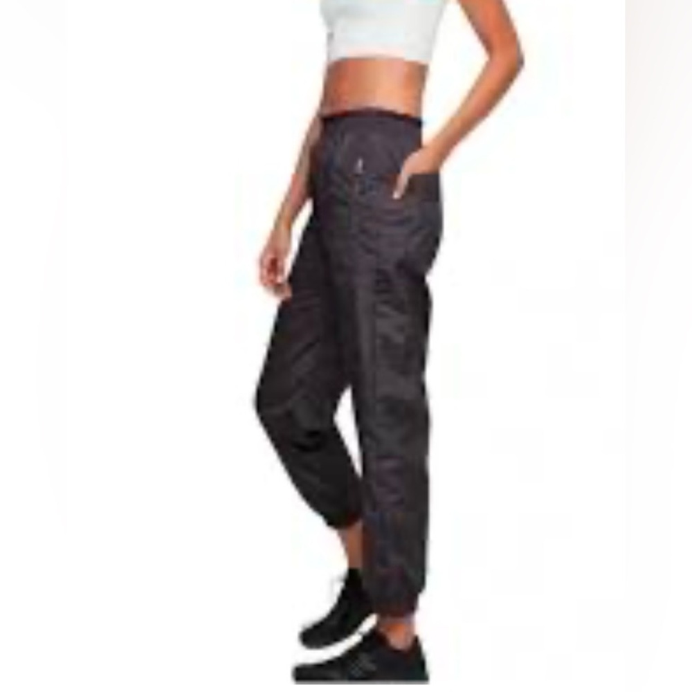 NWT The group Babaton periscope pants